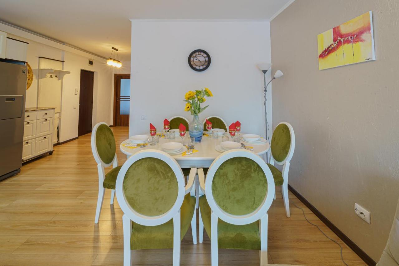 5* Mansion In City Center Cluj-Napoca Luaran gambar