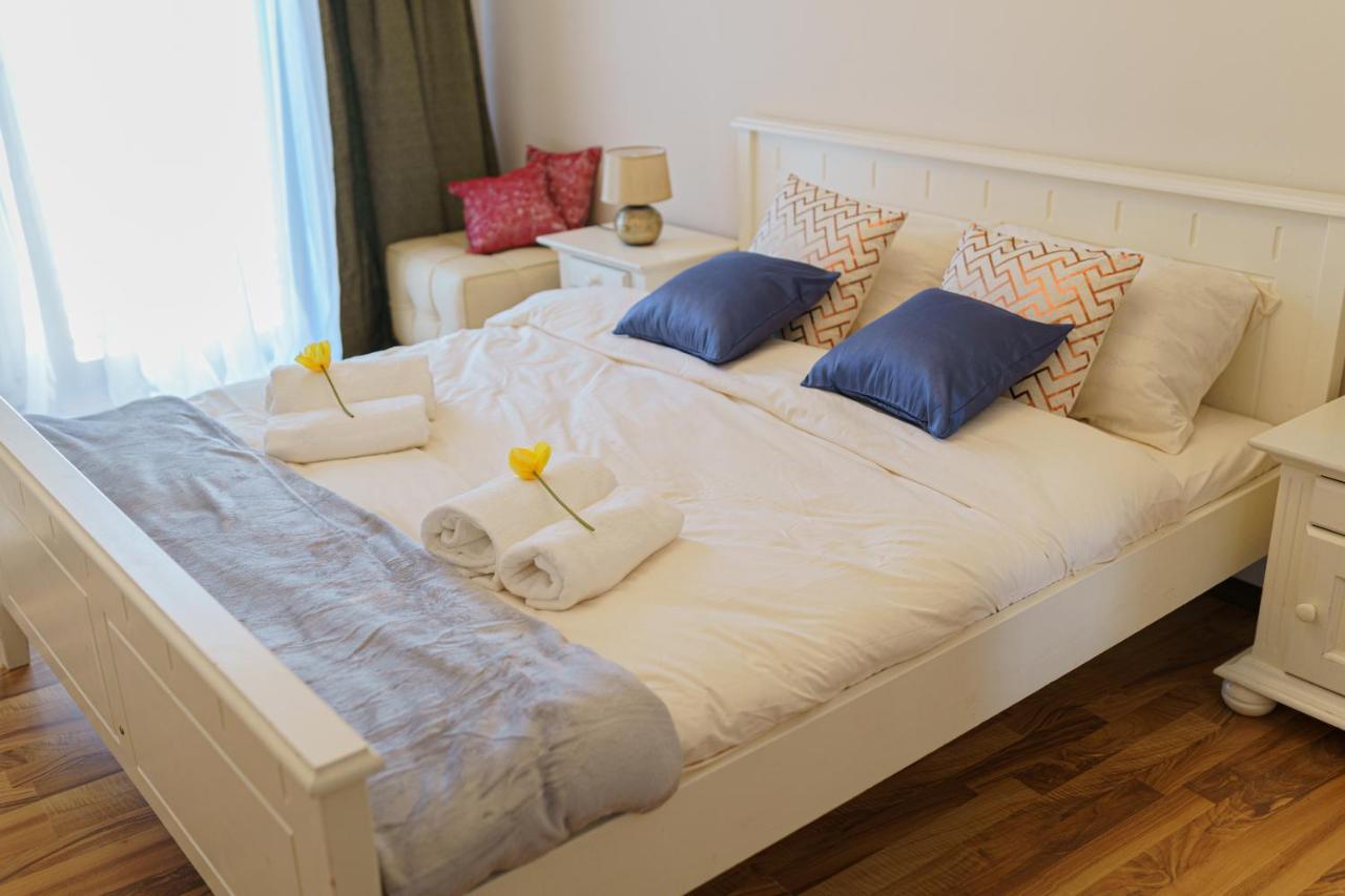 5* Mansion In City Center Cluj-Napoca Luaran gambar
