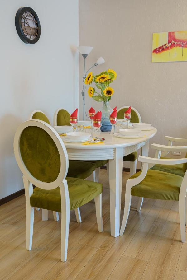 5* Mansion In City Center Cluj-Napoca Luaran gambar