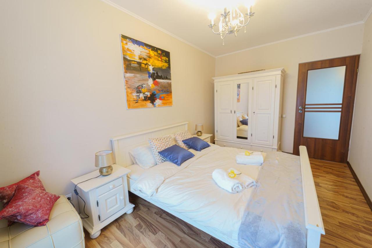 5* Mansion In City Center Cluj-Napoca Luaran gambar